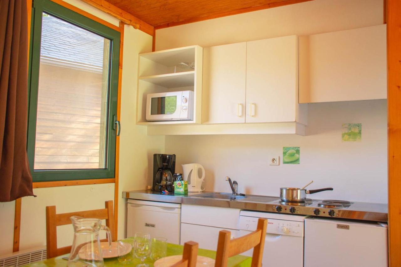 Les Chalets De Booz Saint-Germain-du-Teil Zewnętrze zdjęcie