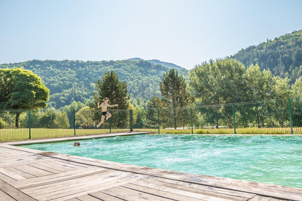 Les Chalets De Booz Saint-Germain-du-Teil Zewnętrze zdjęcie
