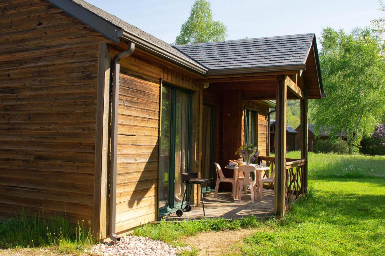 Les Chalets De Booz Saint-Germain-du-Teil Zewnętrze zdjęcie