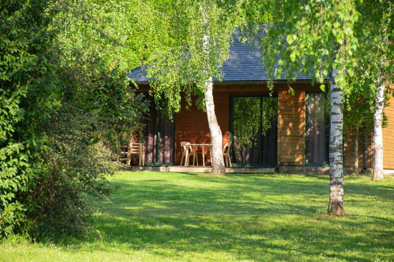 Les Chalets De Booz Saint-Germain-du-Teil Zewnętrze zdjęcie
