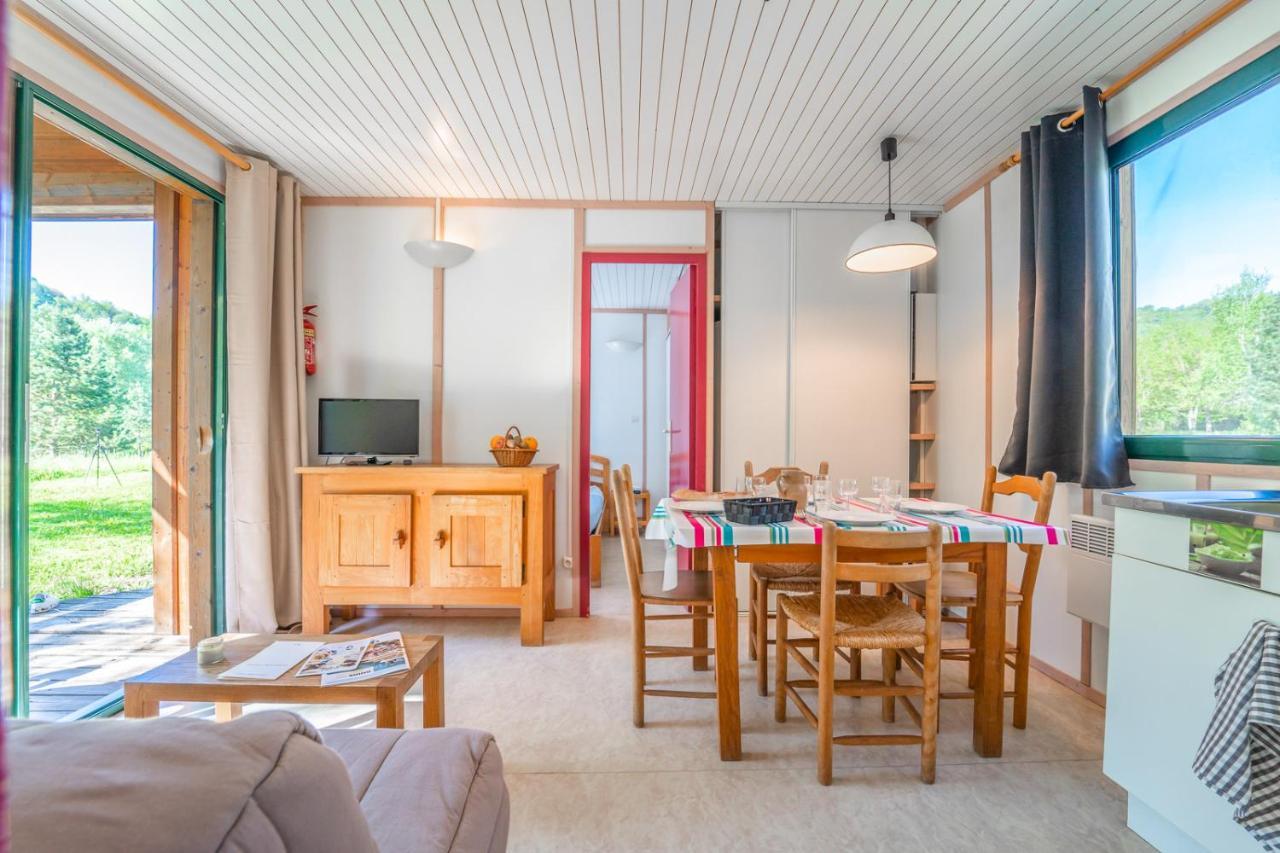 Les Chalets De Booz Saint-Germain-du-Teil Zewnętrze zdjęcie